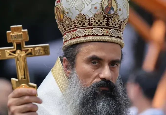 За какво патриархът харчи заплатата си от 12 000 лева?