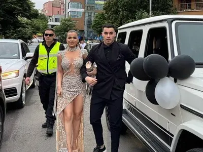 Звездните абитуриенти на 2025-а!  Синът на Ирина Тенчева върти гюбеци и още... СНИМКИ