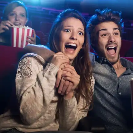 50 лева струва киното с пуканки в мола за двама