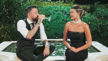 КРАЙ НА СЛУХОВЕТЕ: Ето я истината за Мартин Елвиса и Косара