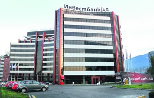 Справедливост! Осъдиха “Инвестбанк” на Петя Славова