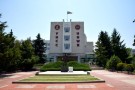 УНСС се гордее със своите възпитаници – олигарси и мафиоти