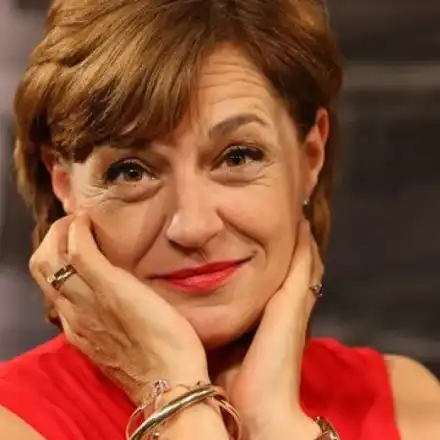 Актрисата легенда Мария Сапунджиева: Откакто не съм щатна, се скъсвам от работа – играя в 12 спектакъла