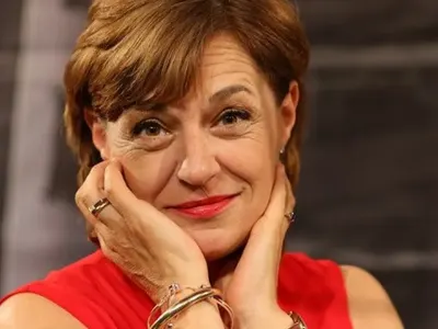 Актрисата легенда Мария Сапунджиева: Откакто не съм щатна, се скъсвам от работа – играя в 12 спектакъла