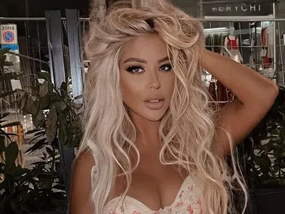 Андреа търси дявола - готова е да се продаде!