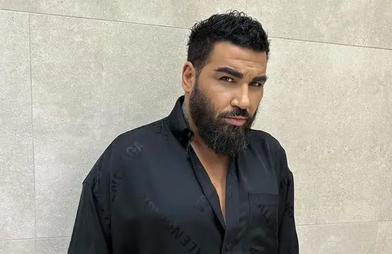 Азис яде само специален шоколад