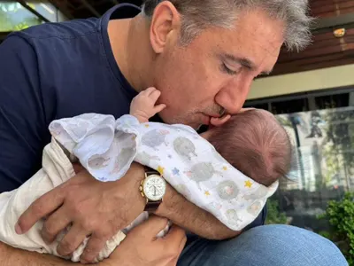 Башар Рахал показа за бебето! (Първо ФОТО на малкия Анди)