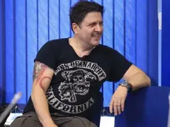Блатечки отряза Брадъра: Ще ми пуснат мацка, по която си падам, и ще ми разбият семейството!