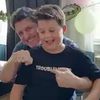 Блатечки заведе сина си на море