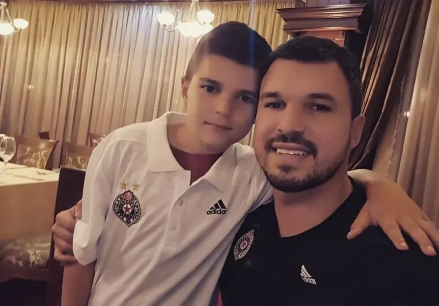 Божинката тренира със сина си