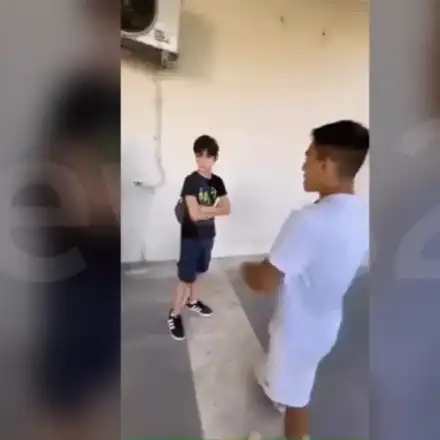 Брутален побой над дете във Видин: Тийнейджър с метален бокс удря ученик пред очите на връстници (ВИДЕО)