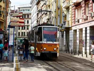 Брюксел вдига цената на бензина с до 44 ст.