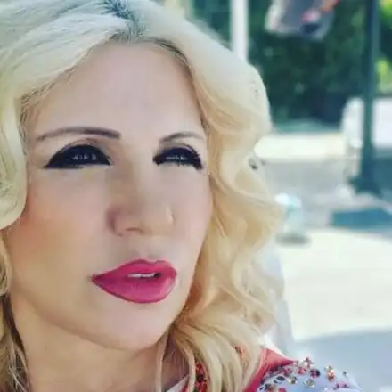 Чалга ветеранката Екстра Нина играе психоложка в нов БГ филм