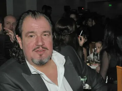 Честито! Добромир Гущеров чукна 63 с любимата си жена Диана: Синът му Християн не е желан на празника! (СНИМКИ)