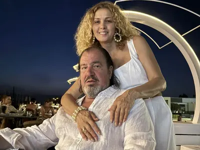 Честито! Добромир Гущеров чукна 63 с любимата си жена Диана: Синът му Християн не е желан на празника! (СНИМКИ)