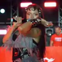 Дара с бретон сърчице