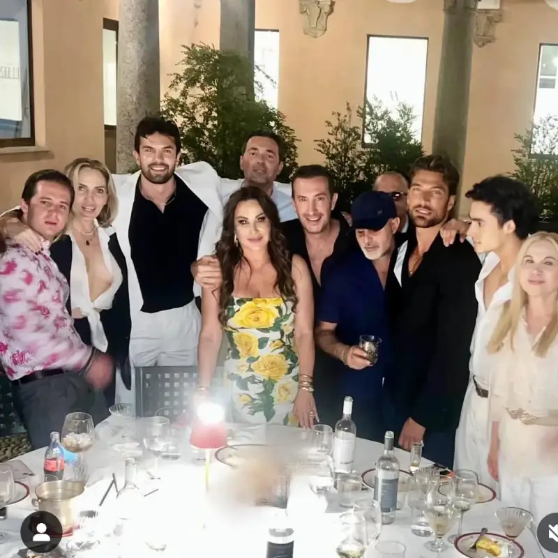 Дарина Павлова получи огромен букет за ЧРД