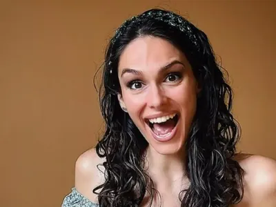 Даяна Ханджиева: Кърмя близначките, чувствам се като КРАВА (Снимки)