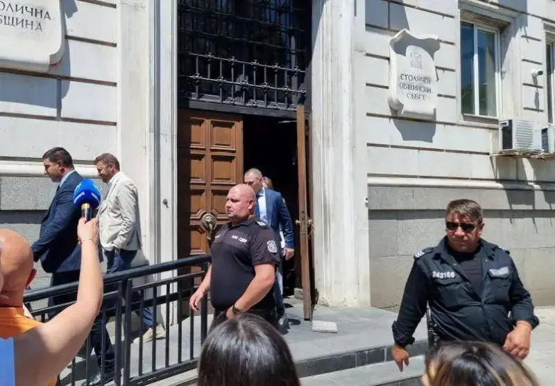 Депутат от ПП с тлъст рушвет – взел лукс апартамент за 3 млн. лв. в „Оборище“