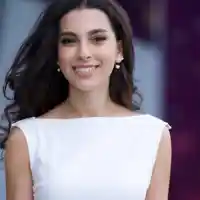 Дерйа от „Живот на кантар” стяга сватба с режисьор СНИМКИ