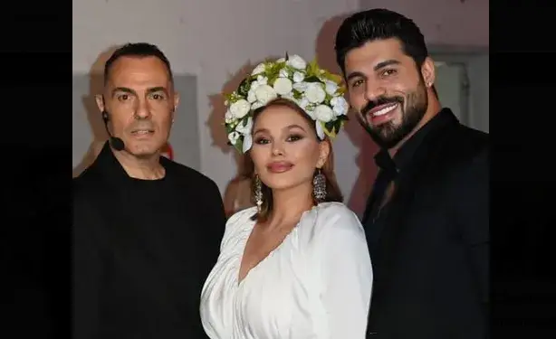 Деси Слава тръгна на турне