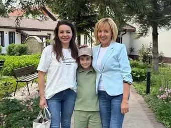 Дъщерята на Мая Манолова я задмина по хубост СНИМКИ