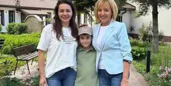 Дъщерята на Мая Манолова я задмина по хубост СНИМКИ