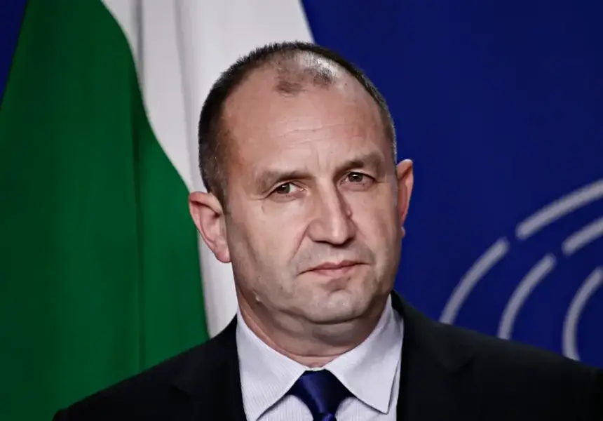 Ексклузивно! Радев умува да кръсти новата си партия "Боташ" или "Пътят на копринката"!