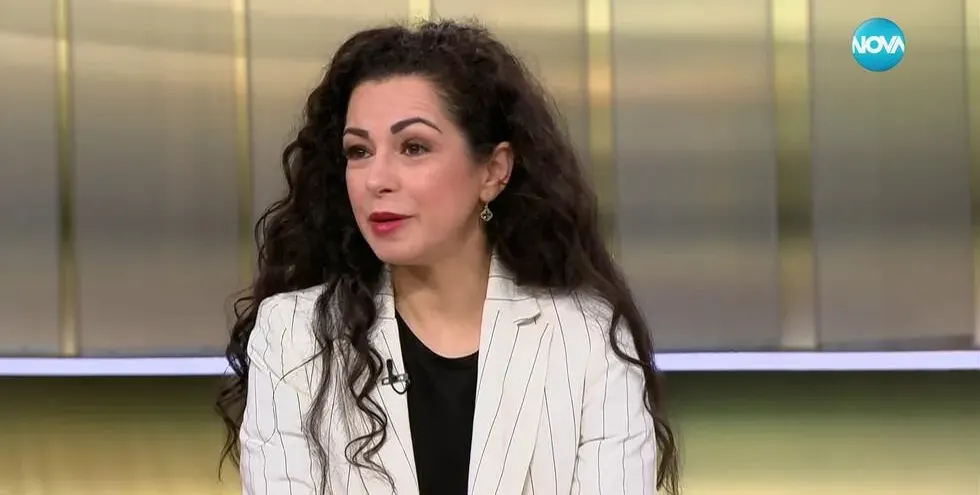 Елена Петрова се радва, че близнаците й не са артисти