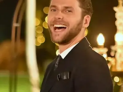 Ергенът Алек искал да си тръгне още на  втората седмица