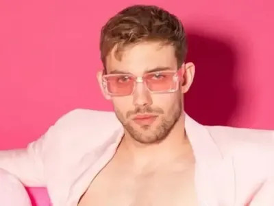 Ергенът Виктор с кола за 100 бона (Снимки)