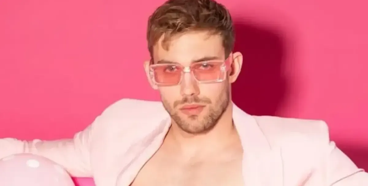 Ергенът Виктор с кола за 100 бона (Снимки)