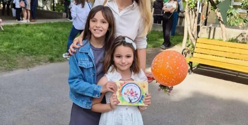 Ева Кикерезова горда с децата си