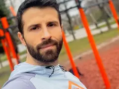 Георги Блажев ходи  на терапия от години