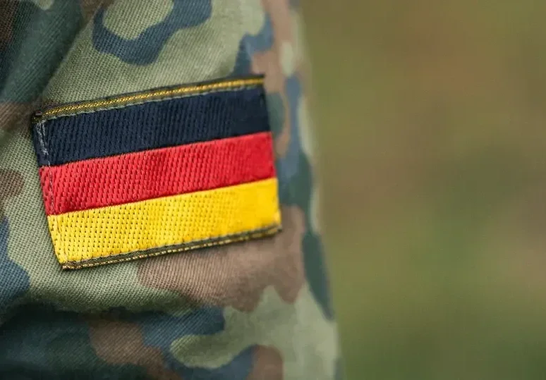 Германия все по-близо до задължителна военна служба