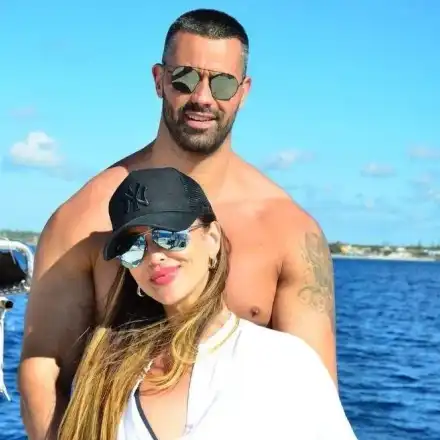 Глория пак прости на младока! Фолкдивата се събра с Добри за… четвърти път!