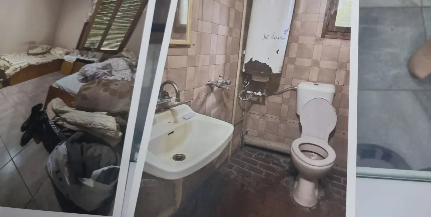 Хора в локви кръв били открити в домовете в село Ягода, имало и лекарства с фентанил (снимки)