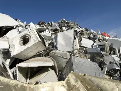 Има ли картел? Фирми за рециклиране вдигат с 900% таксите за електроуредите