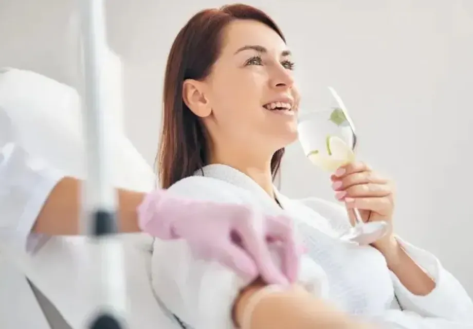 Инфузия с куркумин: Тайното оръжие на звездите вече и у нас с HealthyMed.bg