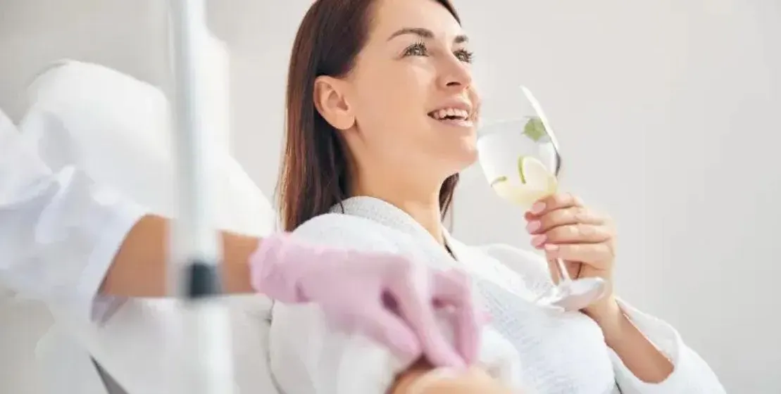 Инфузия с куркумин: Тайното оръжие на звездите вече и у нас с HealthyMed.bg