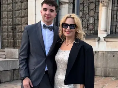 Ирина Тенчева празнува: Синът ѝ Спас завърши училище след години зор и подигравки (ГАЛЕРИЯ СНИМКИ)