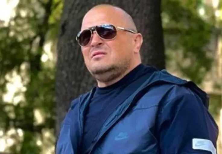 Жената на Камен Куката го заряза заради ченге и изневяра със сервитьорка