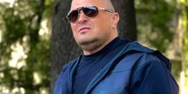 Жената на Камен Куката го заряза заради ченге и изневяра със сервитьорка
