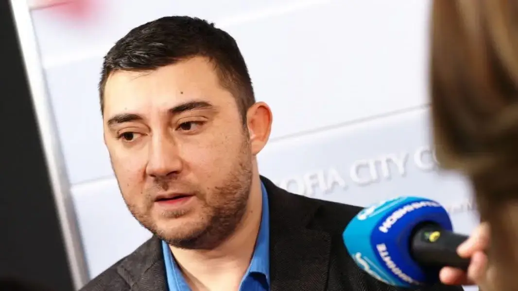 Карлос Контрера: ППДБ и Спаси София вкарват в борда на метрото хора, свързани с Валентин Златев и Николай Вълканов. Бранят със зъби и нокти статуквото