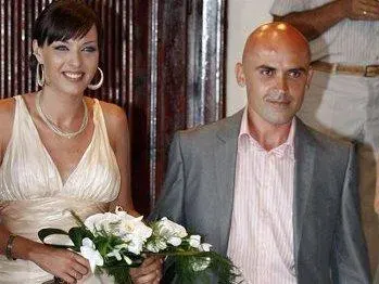 КАТАСТРОФА: Мъжемелачката Виктория Петрова пак сама и с разбито сърце!