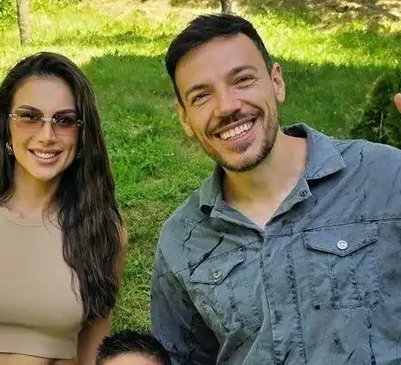 Като истинско семейство! Петканов се събра с Богданска