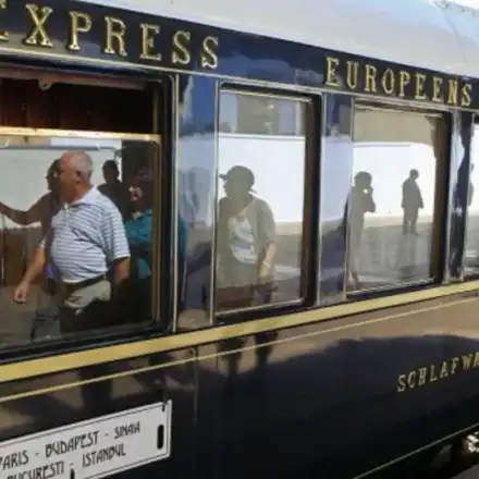 Легендарният "Ориент експрес" преминава през два български града днес