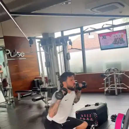 Мартин Елвиса разтърсва фитнес залата