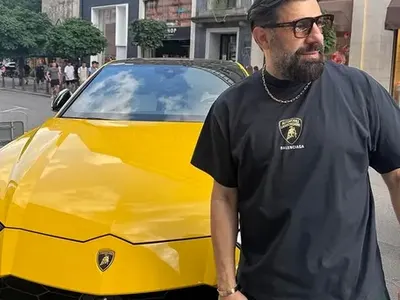 Минаха на жълто: Стораро се фука с ламборгини, Коцето и Дара с порше СНИМКИ