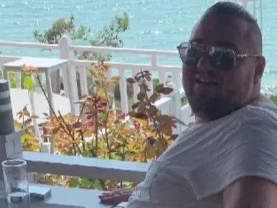 Палат в полите на Витоша и гледка към цяла София: Вижте къде се натресе Християн Гущеров!